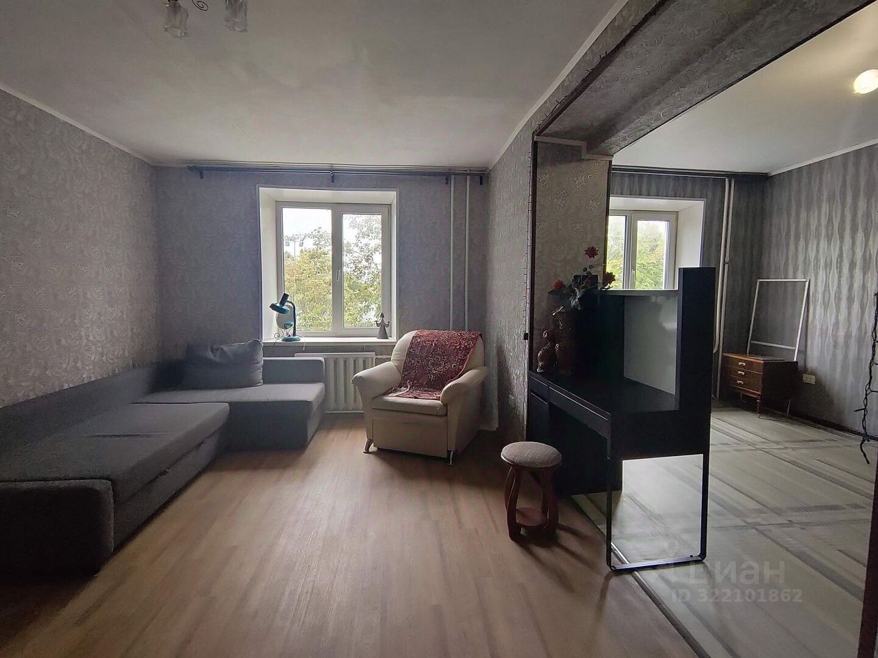 Продажа 3-комн квартиры на вторичном рынке Приозерск, Красноармейская улица, 13
