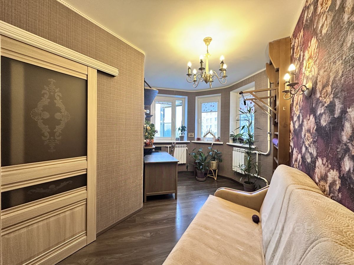 Продажа 1-комн квартиры на вторичном рынке улица Стойкости, 26к3