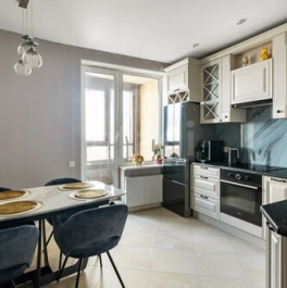 Продажа 3-комн квартиры на вторичном рынке улица Маршала Казакова