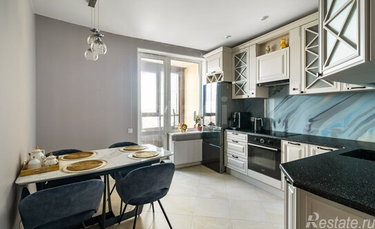 Продажа 3-комн квартиры на вторичном рынке улица Маршала Казакова