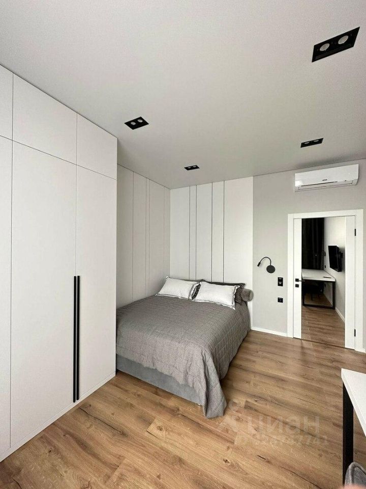 Продажа 5-комн квартиры на вторичном рынке Береговой проезд, 1А