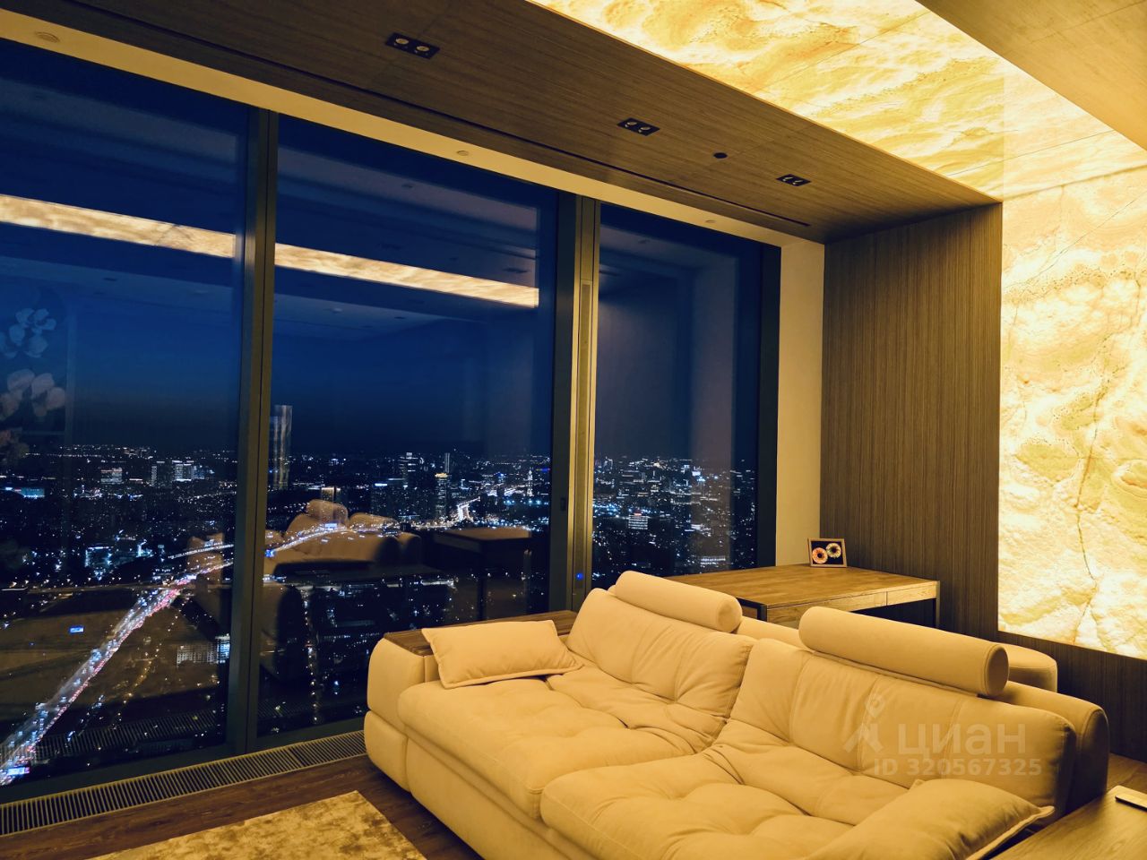 Продажа 2-комн квартиры на вторичном рынке 1-й Красногвардейский проезд, 22с1