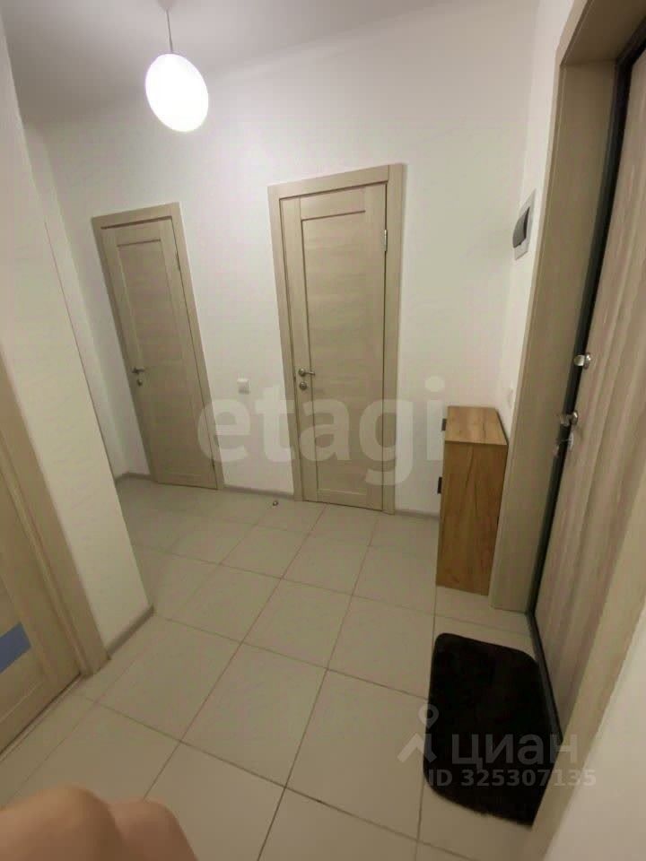 Продажа 2-комн квартиры на вторичном рынке Ангарская улица, 33А