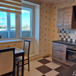 Продажа 3-комн квартиры на вторичном рынке Театральная улица,  д. 7