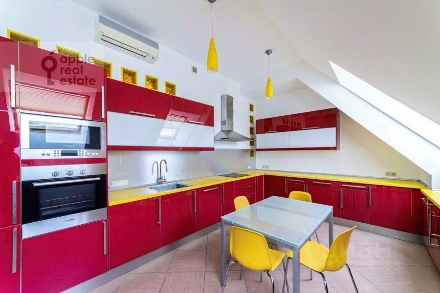 Продажа 5-комн квартиры на вторичном рынке Варсонофьевский переулок, 6