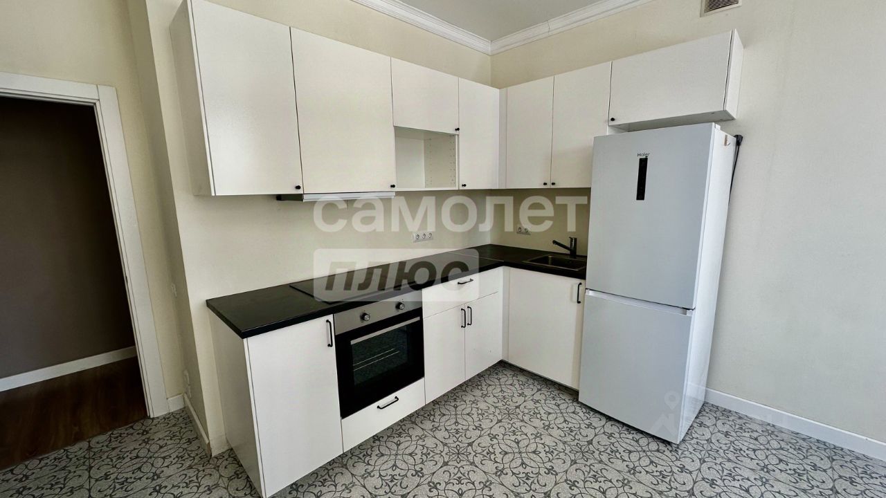 Продажа 2-комн квартиры на вторичном рынке Магеллана пр-т,  д. 1