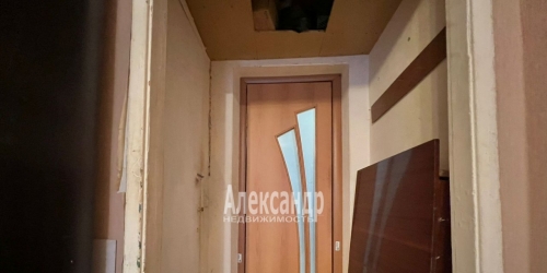 3-комн квартира Крюкова ул. ,  д. 7