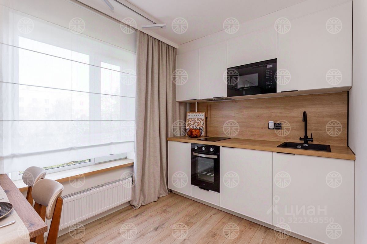 Продажа 1-комн квартиры на вторичном рынке Инициативная улица, 6К2