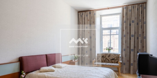 3-комн квартира Макаренко пер,  д. 14