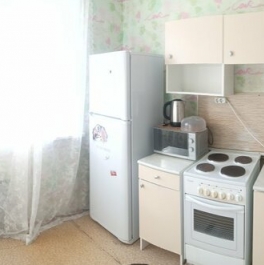 Продажа 2-комн квартиры на вторичном рынке улица Шолохова,  д. 15