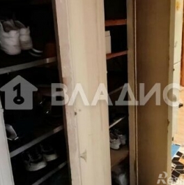 Продажа 3-комн квартиры на вторичном рынке улица Ватутина,  д. 13 к1
