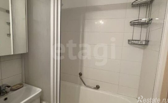 Продажа 2-комн квартиры на вторичном рынке Новоподмосковный 3-й пер,  д. 8