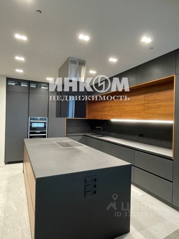 Продажа 3-комн квартиры на вторичном рынке Флотская улица, 7к4