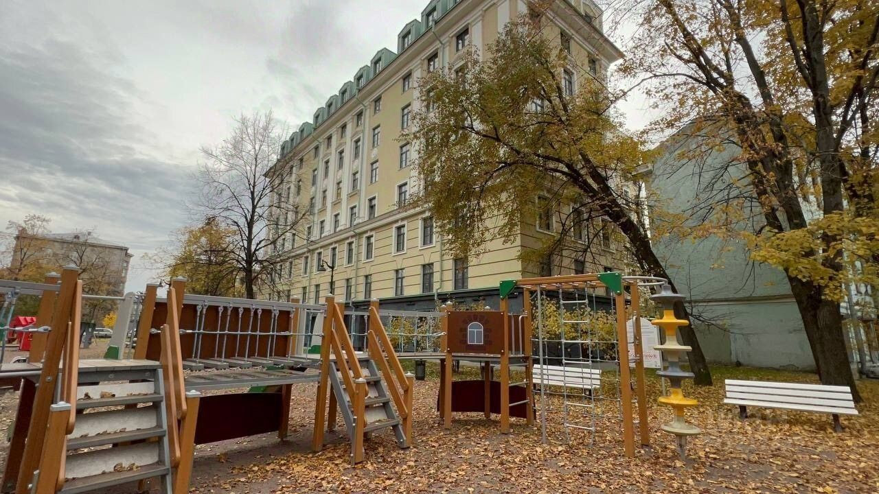 Продажа 2-комн квартиры на вторичном рынке Подъездной переулок, 12