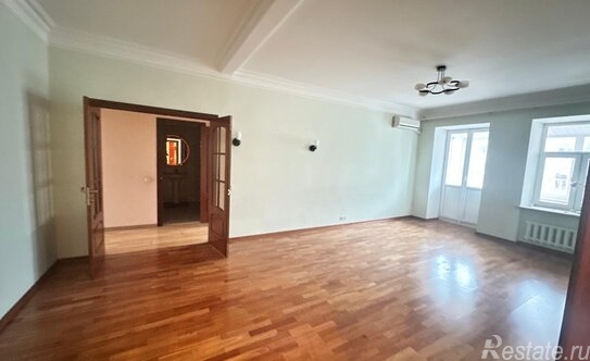 Аренда 4-комн квартиры на вторичном рынке Зубовский проезд,  д. 2,  к. 1