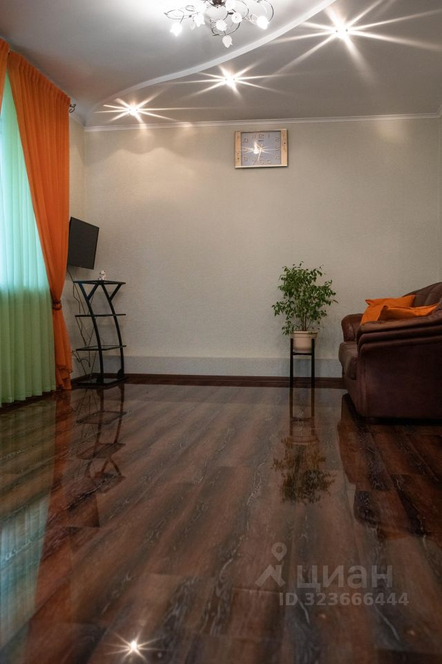 Продажа 3-комн квартиры на вторичном рынке Звенигород, улица Макарова, 19к3