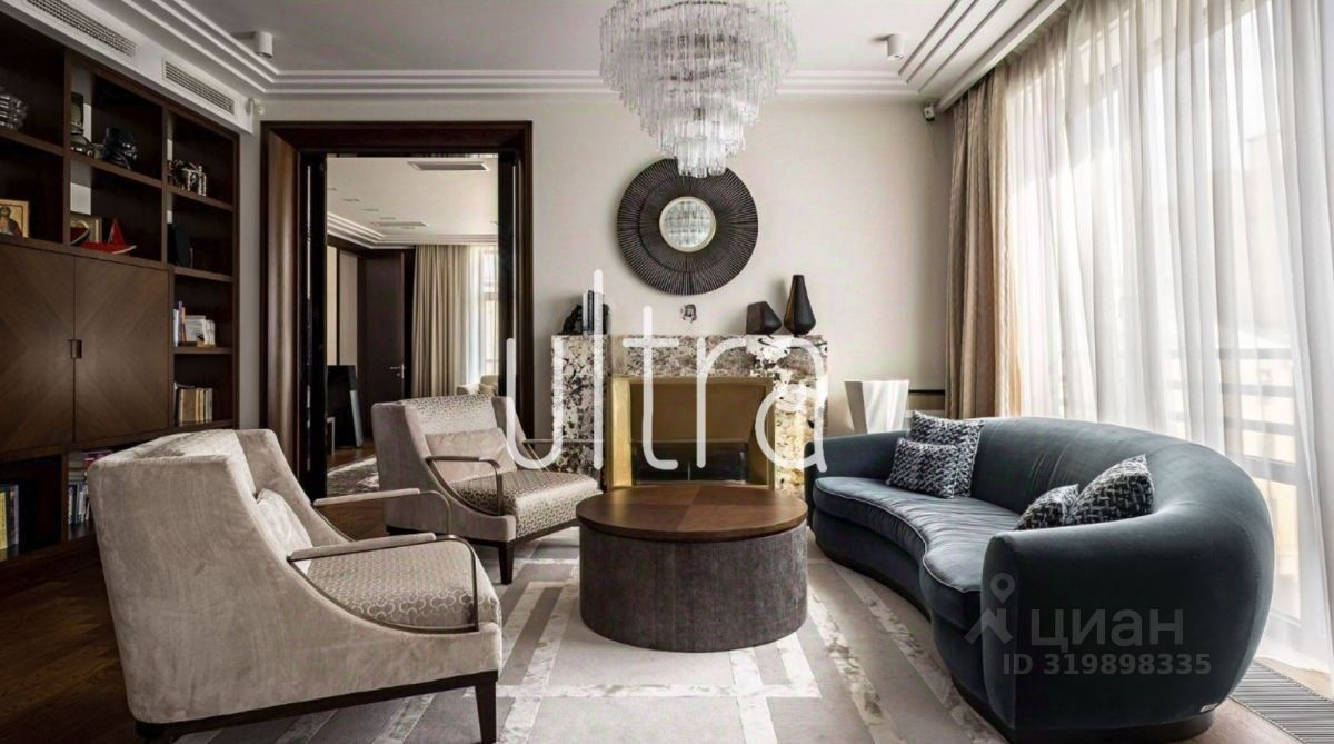 Продажа 4-комн квартиры на вторичном рынке Казарменный переулок, 3