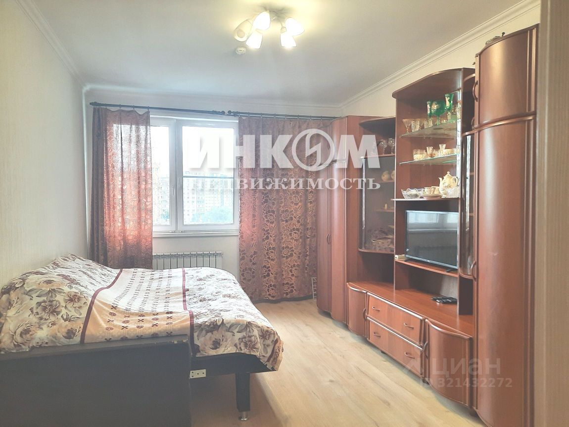 Продажа 3-комн квартиры на вторичном рынке Веерная улица, 26А
