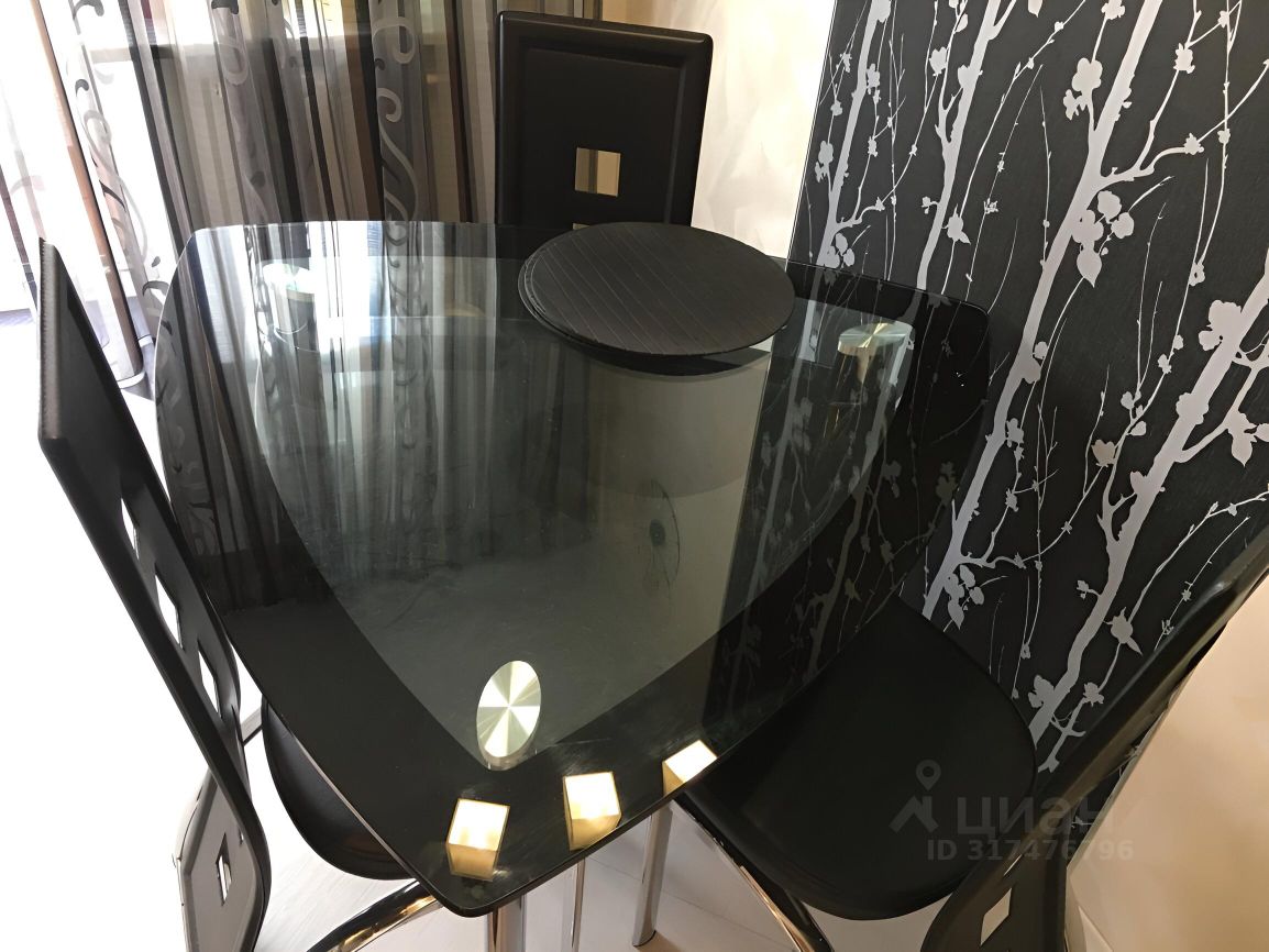 Продажа 3-комн квартиры на вторичном рынке Новопетровская улица, 18