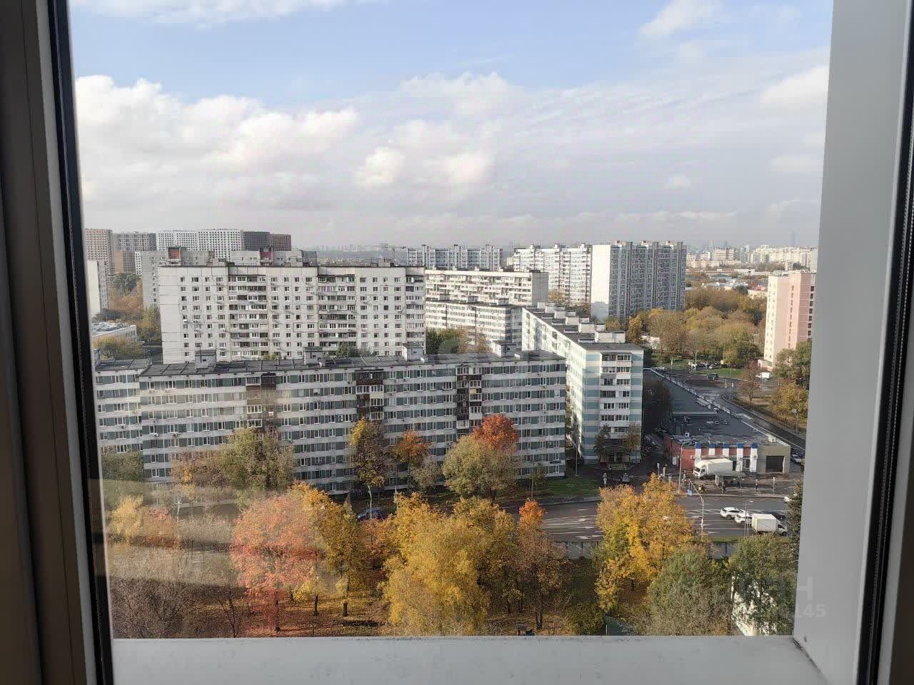 Продажа 3-комн квартиры на вторичном рынке Совхозная улица, 8Б