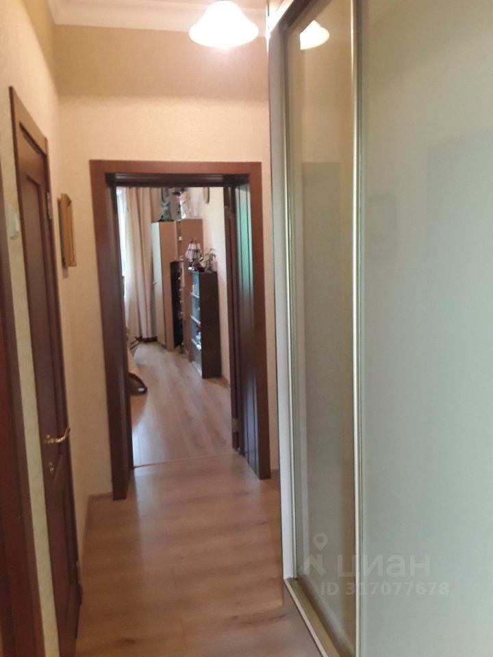 Продажа 2-комн квартиры на вторичном рынке улица Маршала Новикова, 19К2