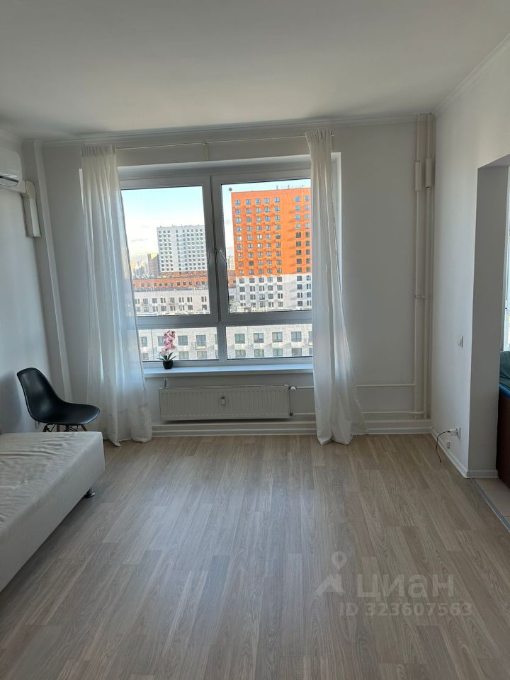 Продажа 1-комн квартиры на вторичном рынке Боровское шоссе, 2к5