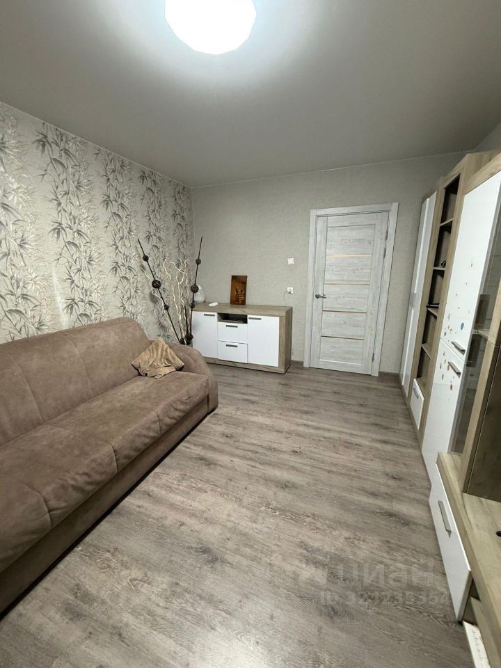 Продажа 3-комн квартиры на вторичном рынке Гаккелевская улица, 26