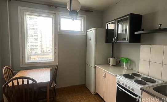 Продажа 1-комн квартиры на вторичном рынке улица Маршала Казакова,  д. 14 к1