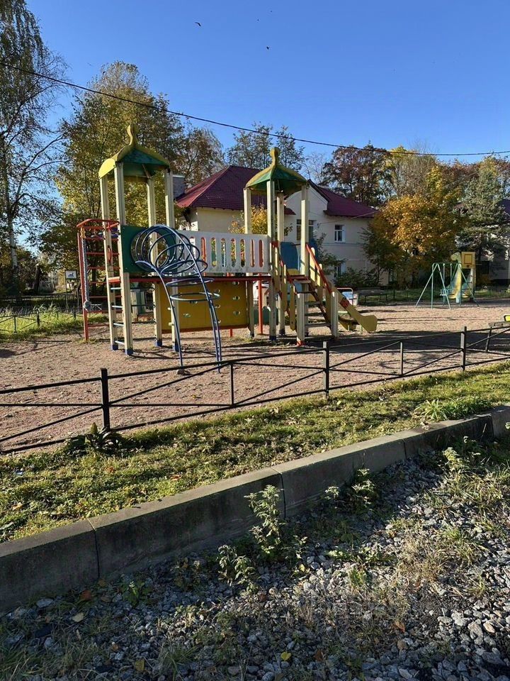 Продажа 2-комн квартиры на вторичном рынке Кировск, улица Кирова, 21