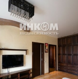 Продажа 2-комн квартиры на вторичном рынке Зубарев переулок