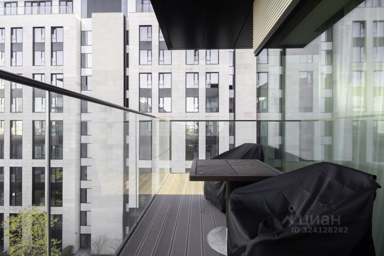 Продажа 3-комн квартиры на вторичном рынке Мосфильмовская улица, 1к1