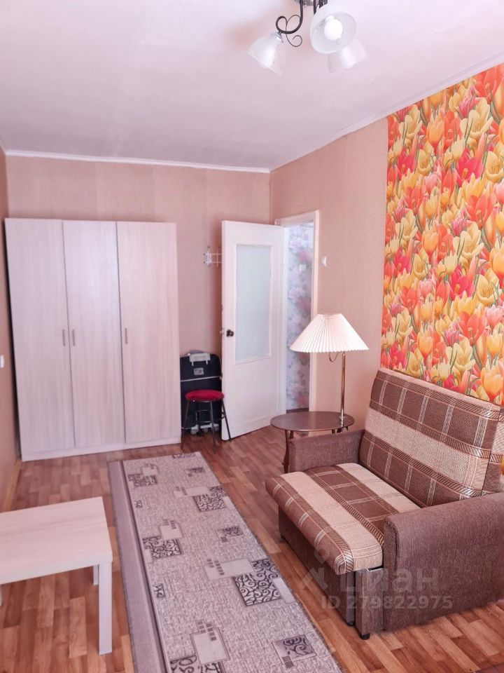 Продажа 3-комн квартиры на вторичном рынке пос. Мга, шоссе Революции, 38А