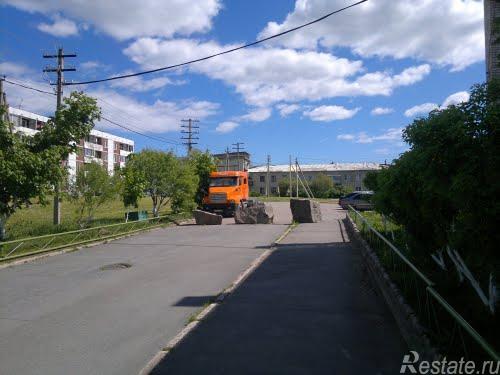 Продажа 4-комн квартиры на вторичном рынке пос.Запорожское ул.Советская,  д. 8