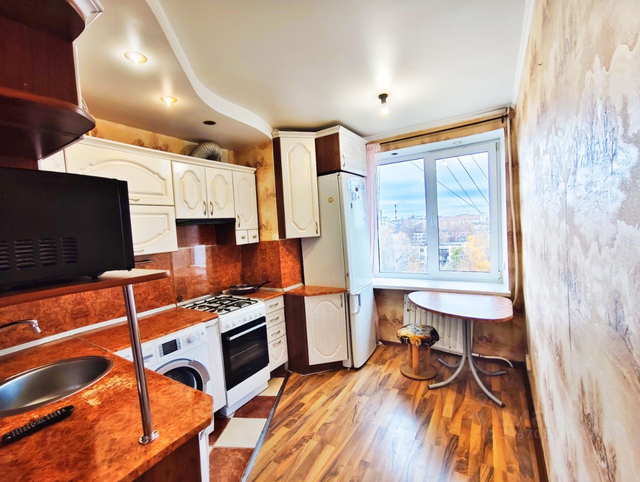 Продажа 2-комн квартиры на вторичном рынке Колпино, Пролетарская улица, 15