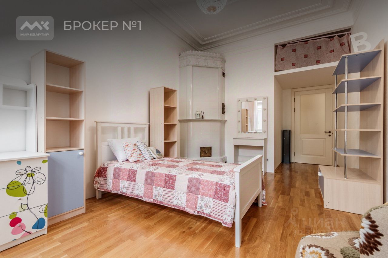Продажа 4-комн квартиры на вторичном рынке Съезжинская улица, 16