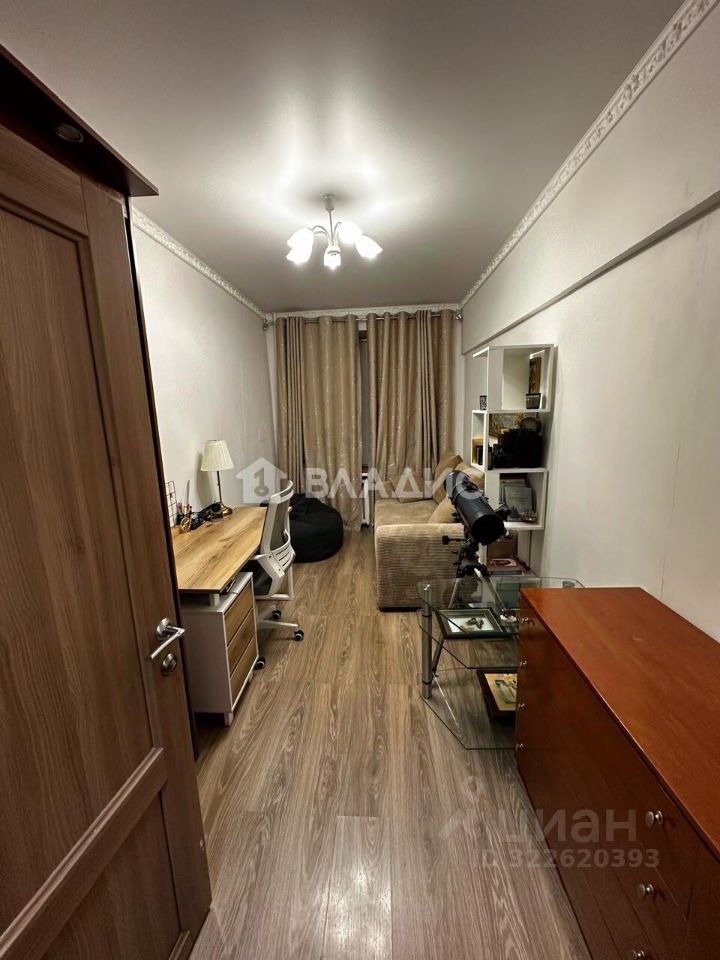 Продажа 3-комн квартиры на вторичном рынке Сходненская улица, 33К1