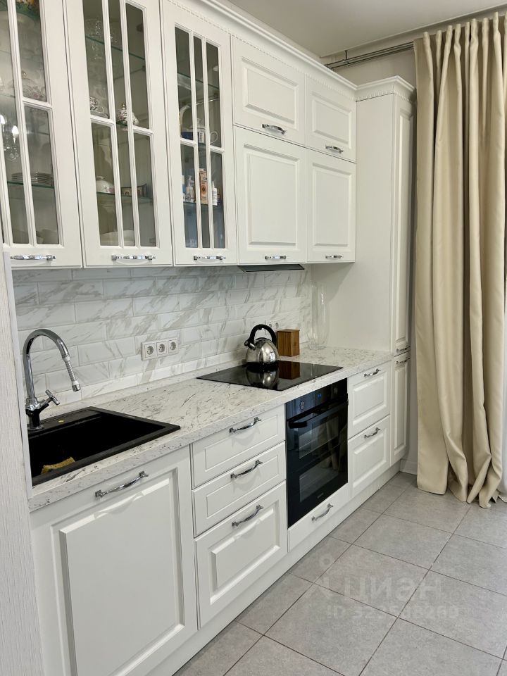 Продажа 2-комн квартиры на вторичном рынке Одинцово, улица Маршала Бирюзова, 13