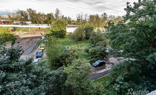 Продажа 2-комн квартиры на вторичном рынке улица Белы Куна,  д. 27