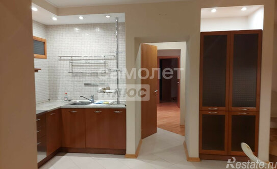 Продажа 4-комн квартиры на вторичном рынке ул Зоологическая,  д. 22