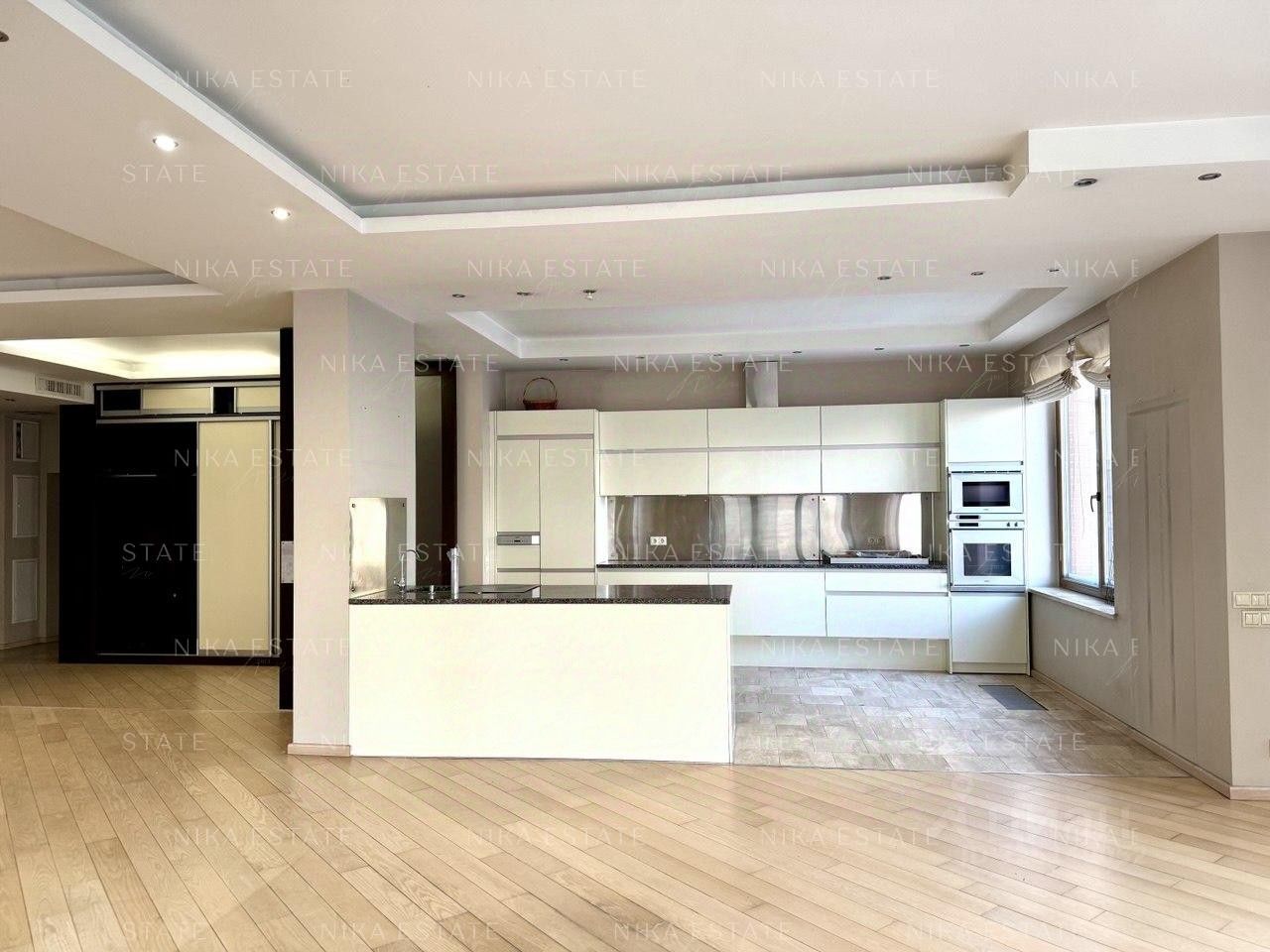 Продажа 4-комн квартиры на вторичном рынке 1-й Зачатьевский переулок, 5