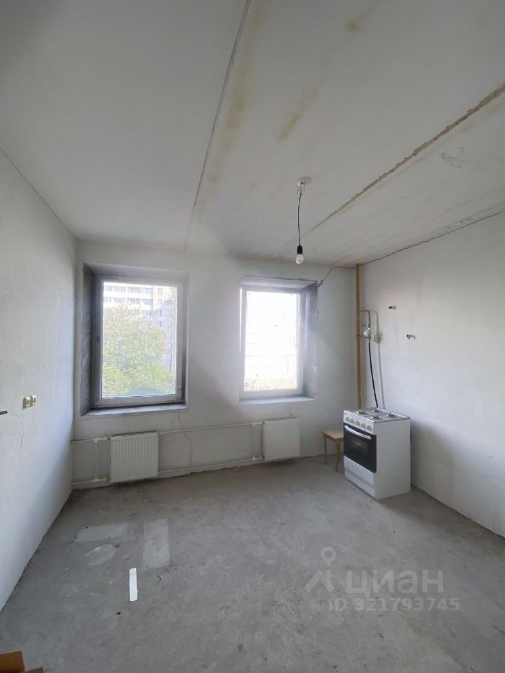 Продажа 1-комн квартиры на вторичном рынке пос. Шушары, Ленсоветовский тер., 27