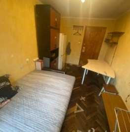 Продажа 3-комн квартиры на вторичном рынке Замшина улица,  д. 15