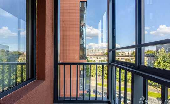 Продажа 2-комн квартиры на вторичном рынке Белоостровская улица,  д. 7