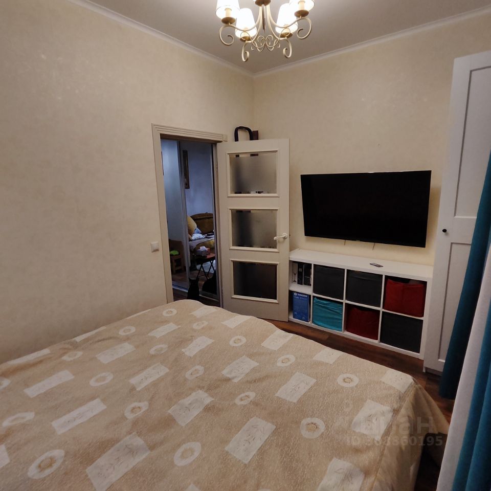 Продажа 2-комн квартиры на вторичном рынке Новогиреевская улица, 12К3