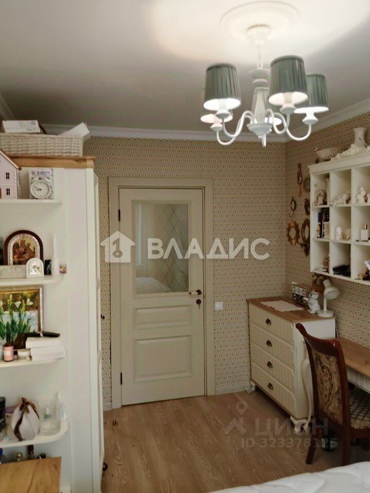 Продажа 3-комн квартиры на вторичном рынке бульвар Яна Райниса, 8