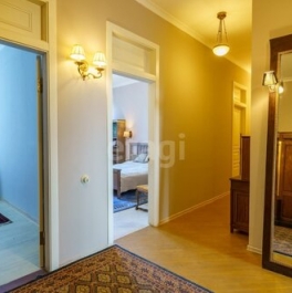 Продажа 6-комн квартиры на вторичном рынке Кронверкский пр-кт,  д. 23