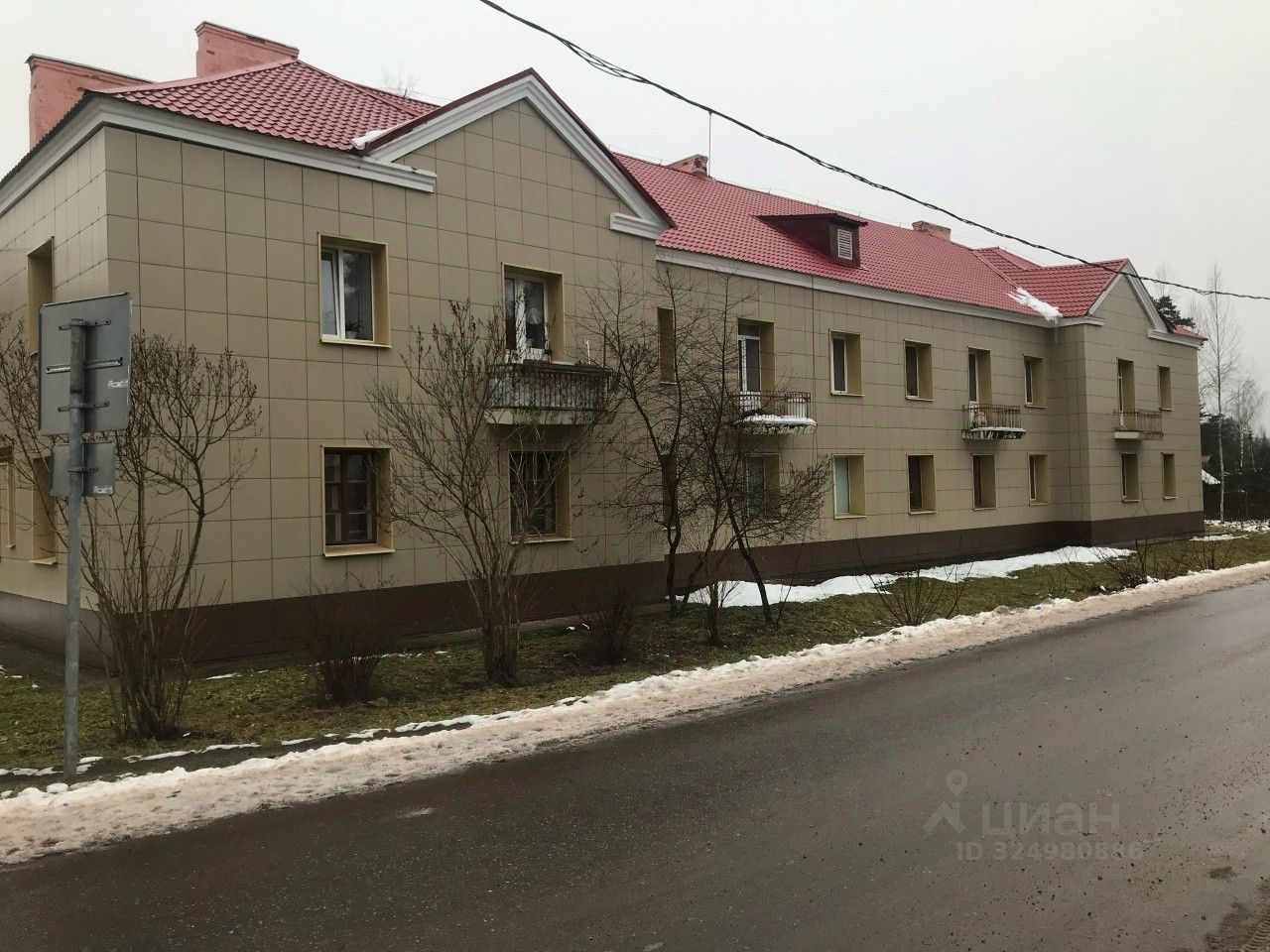 Продажа 2-комн квартиры на вторичном рынке пос. Красава, улица Комсомольская, 7