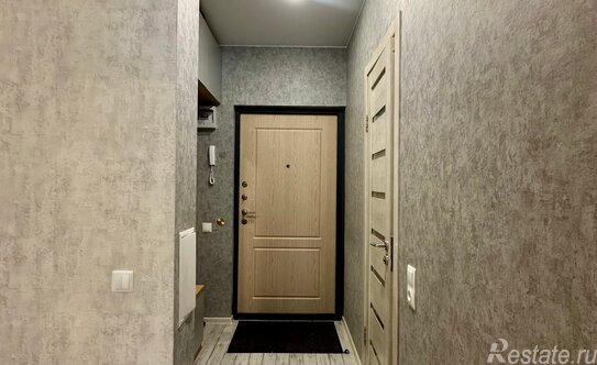 Продажа 1-комн квартиры на вторичном рынке Гатчина г, Авиатриссы Зверевой ул,  д. 14