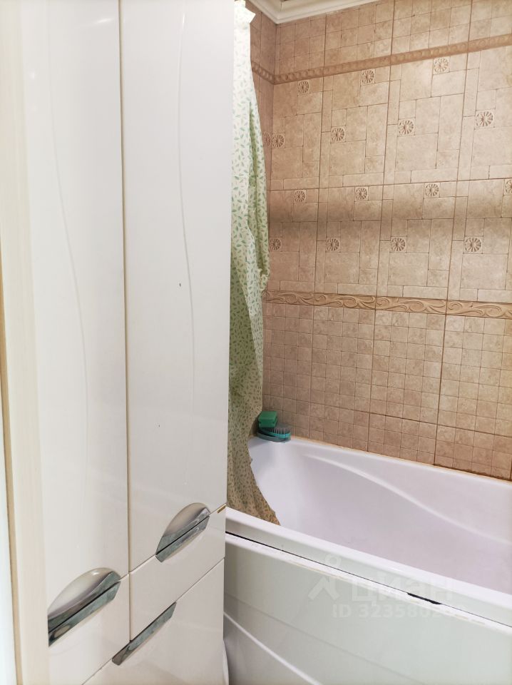 Продажа 1-комн квартиры на вторичном рынке Серебристый бульвар, 27К2