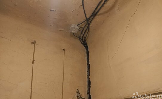 Продажа 2-комн квартиры на вторичном рынке улица Госпитальный Вал,  д. 5 к15